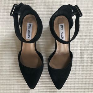 Steve Madden Black Dainna Ankle Strap Pump NWOT